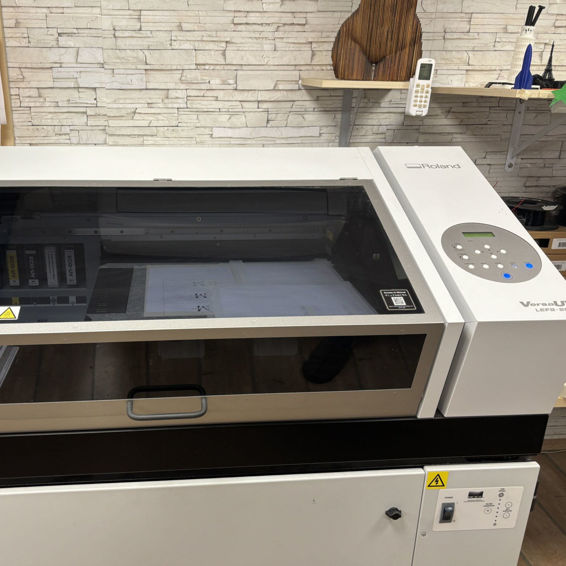 Roland LEF200